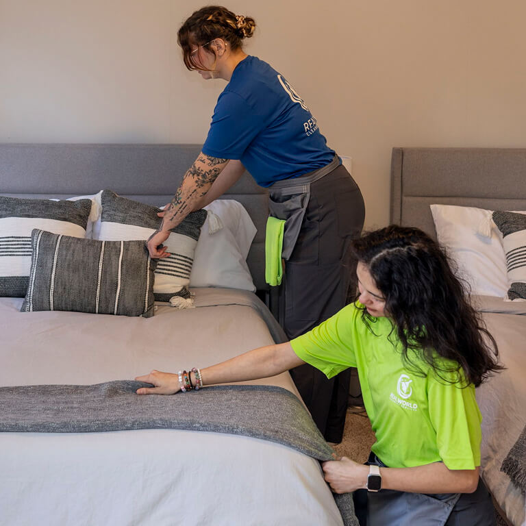 bedroom-cleaning